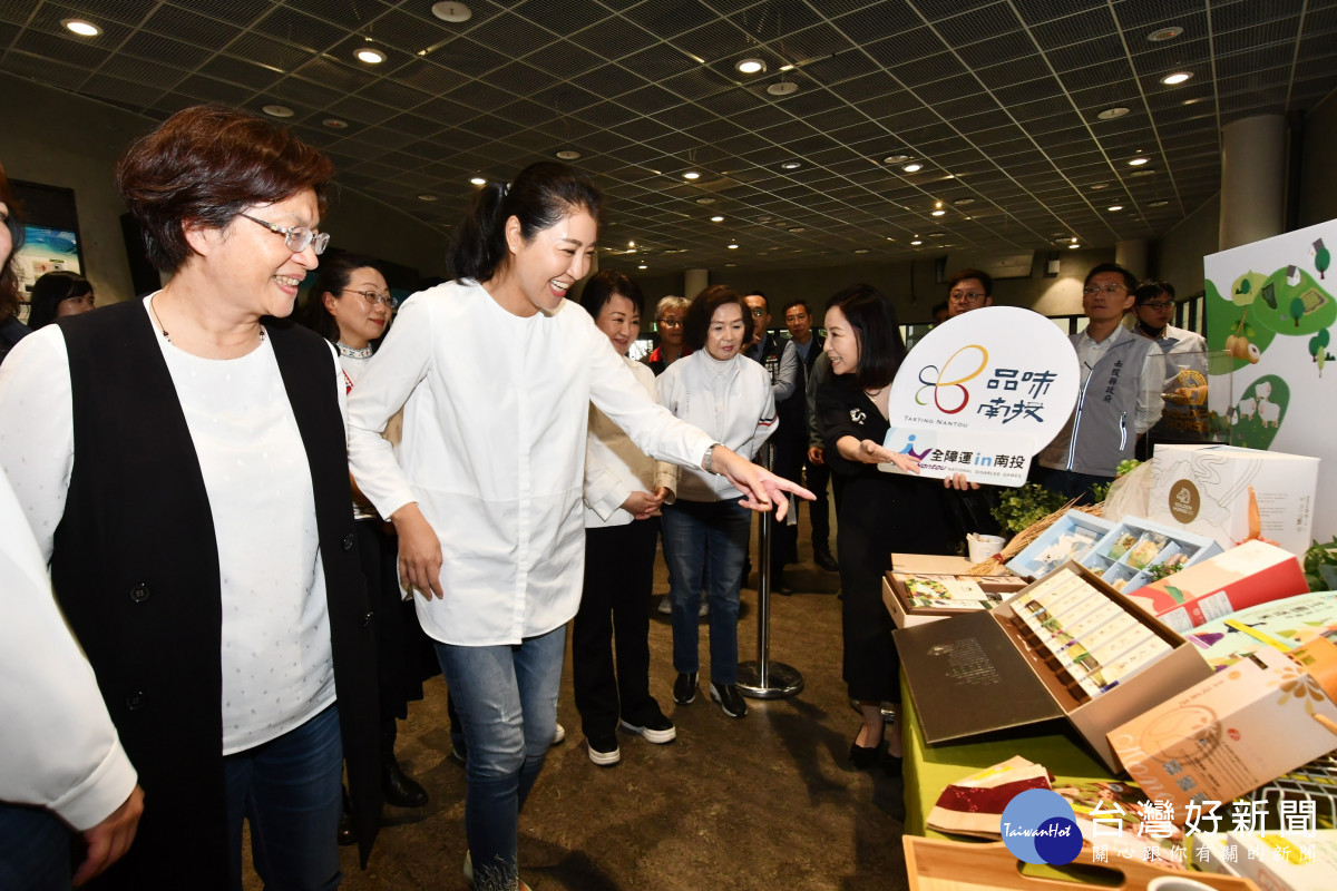 「Join」您一起動一動,女性縣市長齊聚南投。圖/記者鄧富珍攝