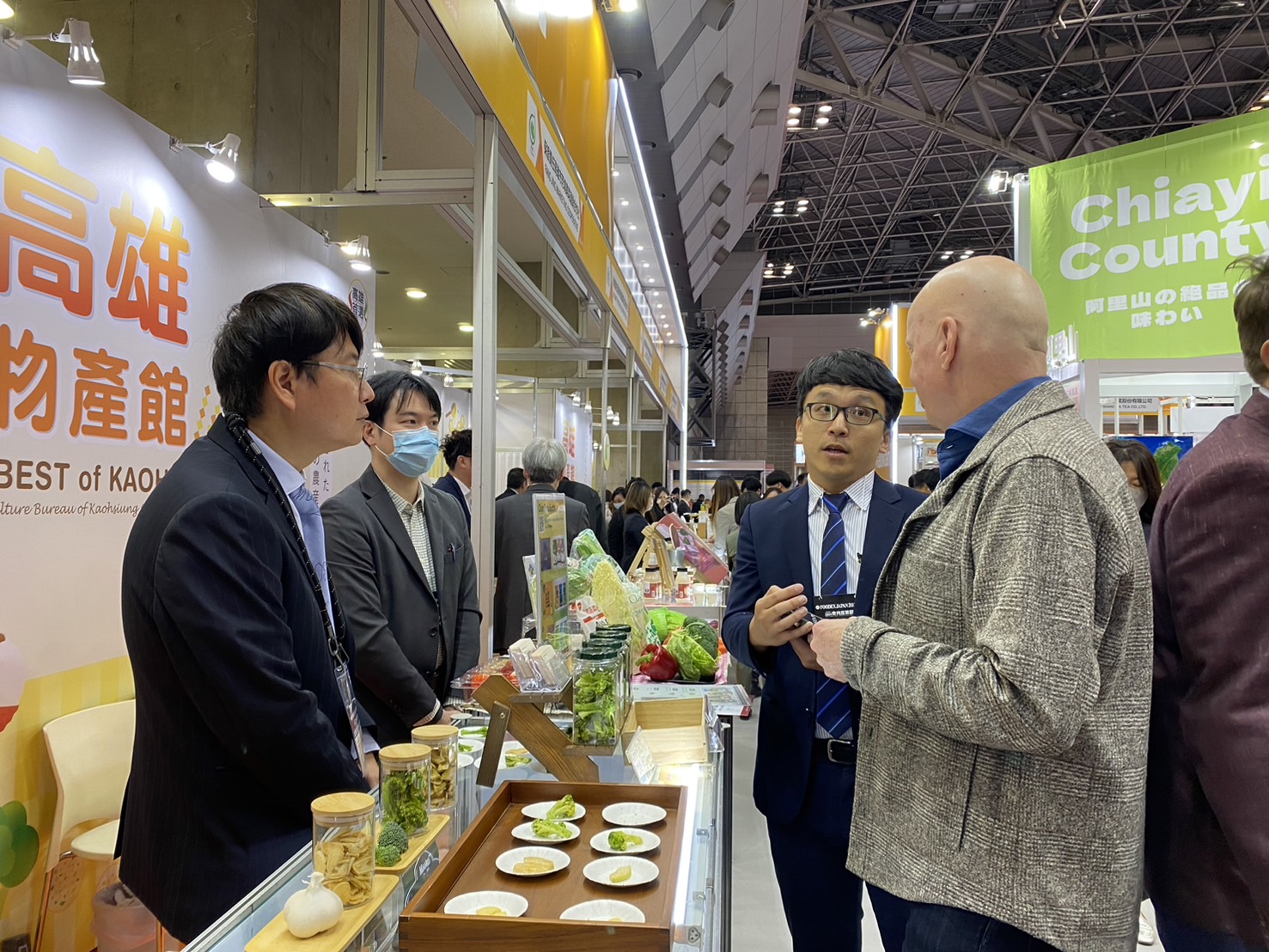 ▲東京國際食品展會場宛如小型聯合國，高雄首選成最愛（農業局提供）