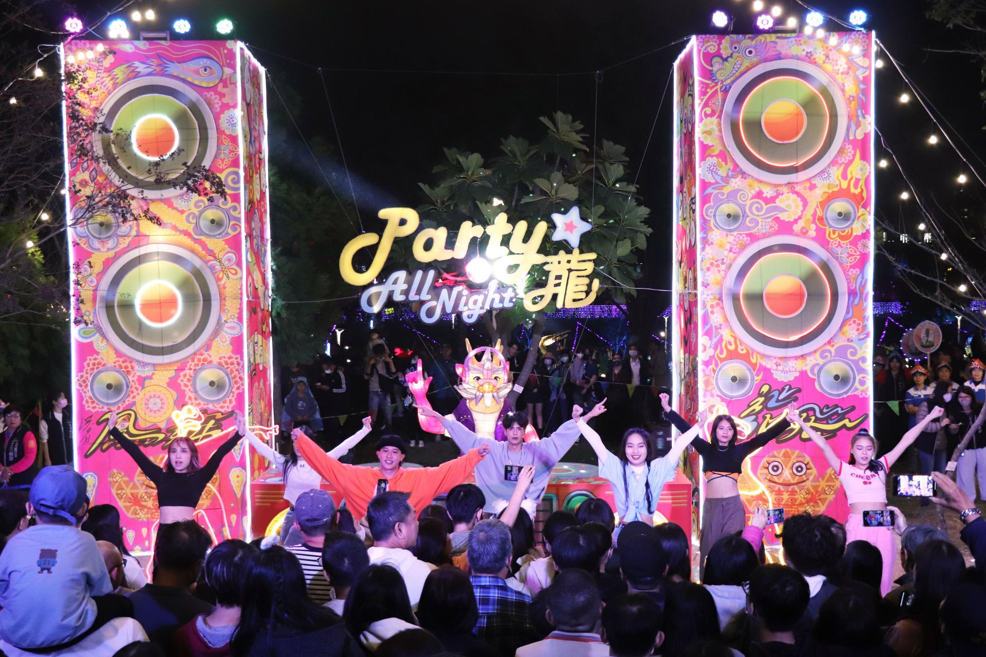 中台灣燈會再傳捷報！ 「Party 龍」燈區奪美國謬思概念設計金獎