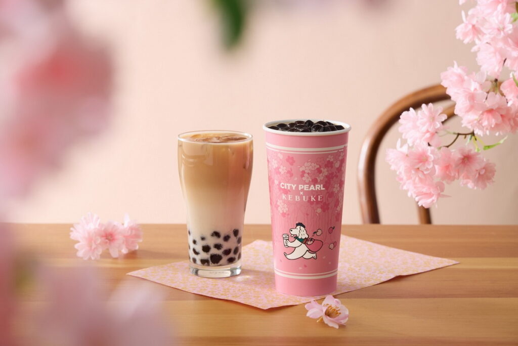 結合可不可監製「胭脂紅茶」與CITY PEARL軟Q原味珍珠和牛乳調配,清新蜜桃花香與咀嚼口感多層次完美絕配。