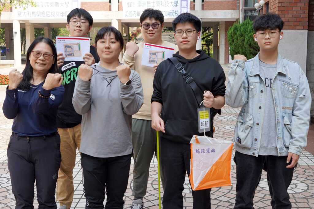 ▲大葉大學休閒系林淑芬主任(前排左一)將課程結合證照,幫助學生提升就業競爭力。(大葉大學提供)