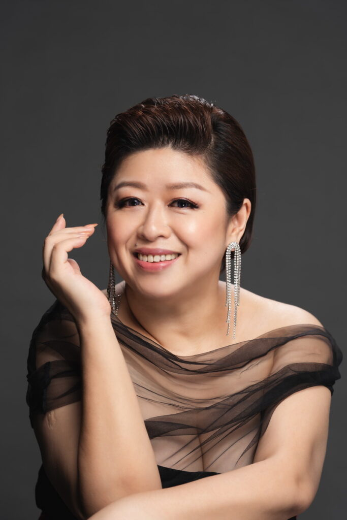 女高音林慈音