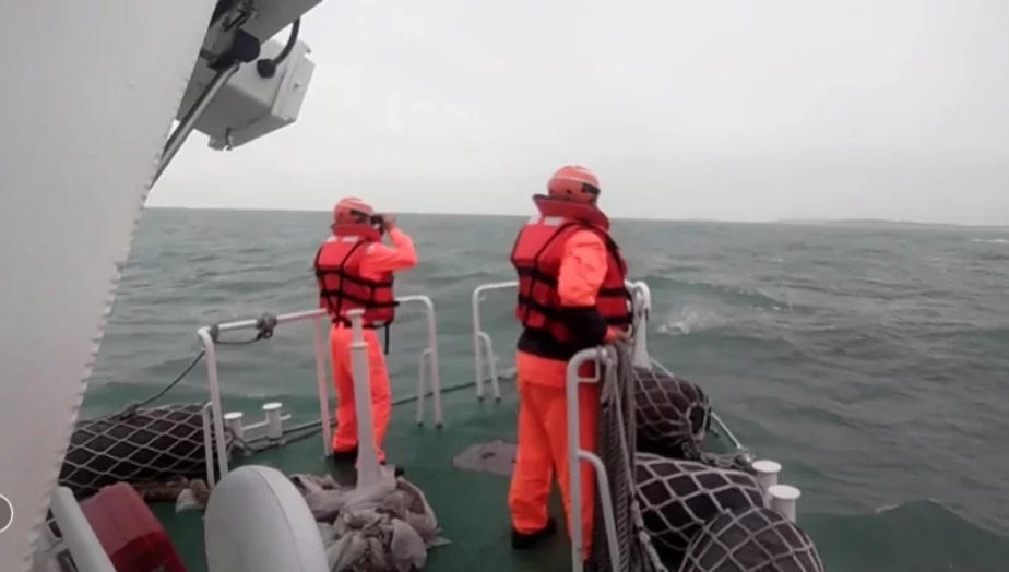 金門海巡隊搜尋二失蹤釣客,後來傳出人被中國海警救起。金門海巡隊提供