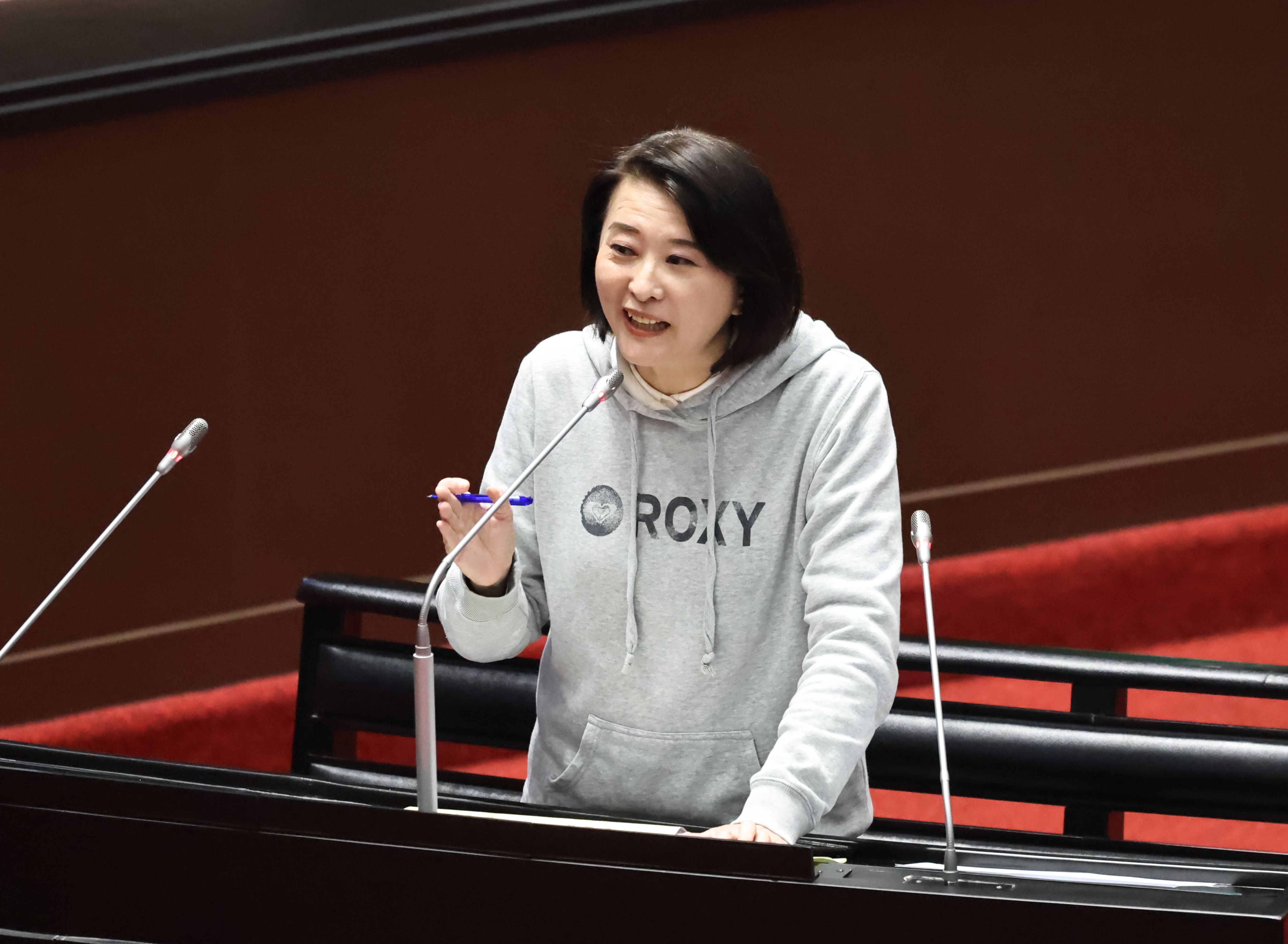 國民黨立委王鴻薇稱,谷辣斯成為法院認證的「小三」。資料照片/林啟弘攝