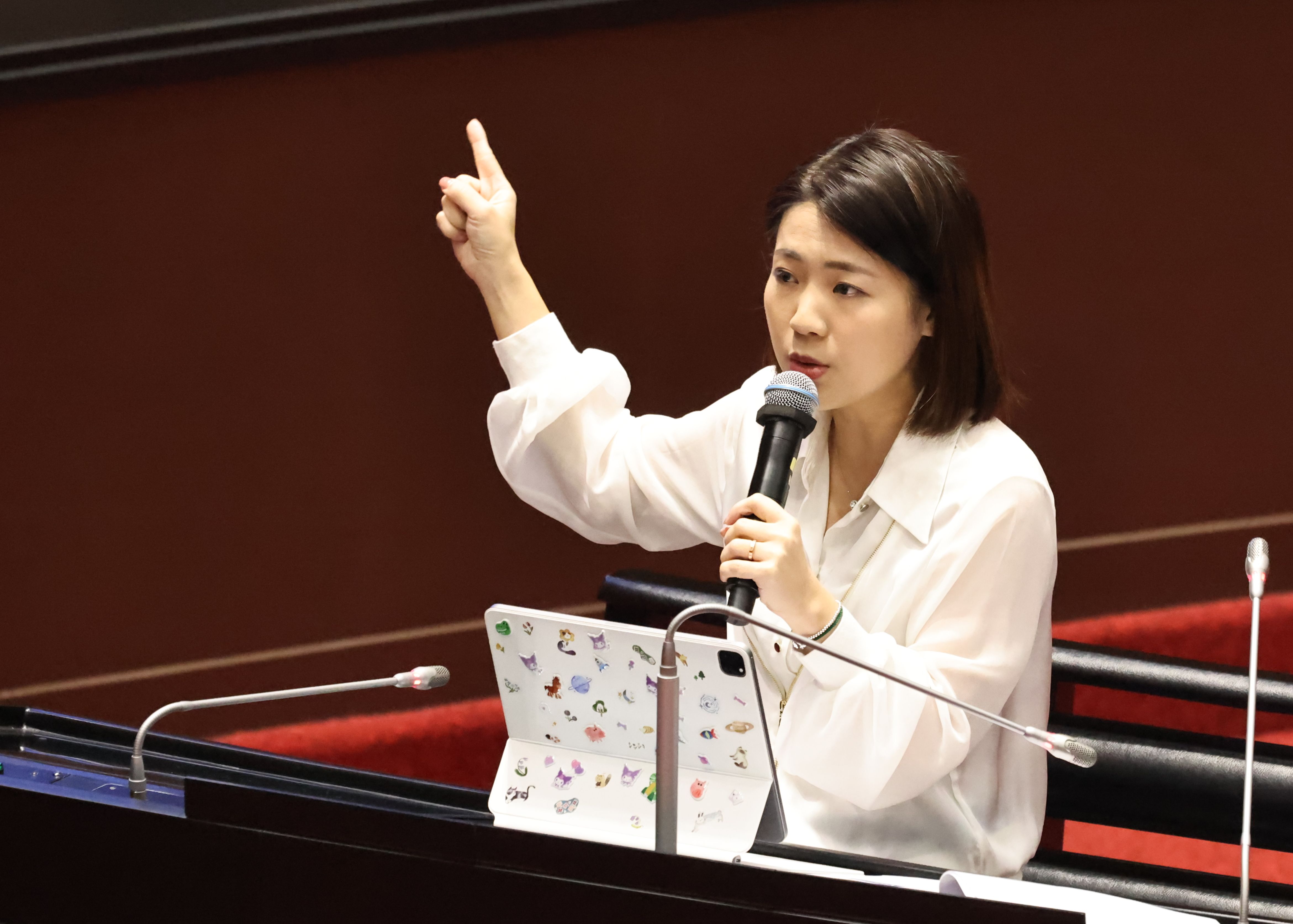 徐巧芯去年9月發文批超思進口雞蛋「謀財害命」挨告,但提告的農業部敗訴。資料照片/林啟弘攝
