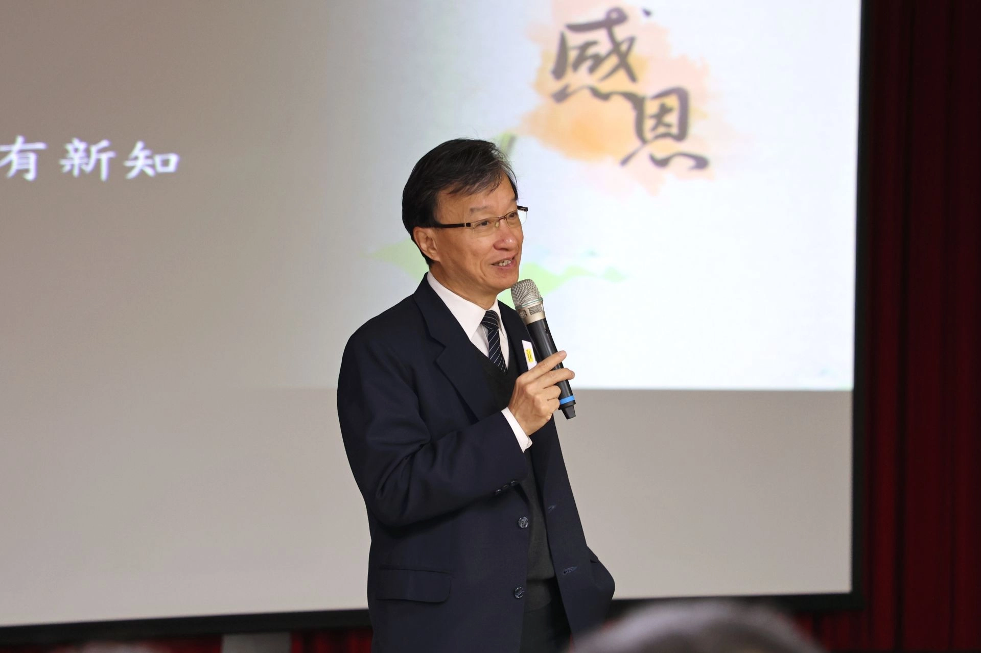 李毅醫師表示,正確飲食是日常中最能簡單維持身體健康的方式之一,因此特別推廣蔬食文化和重視膳食纖維的攝取。