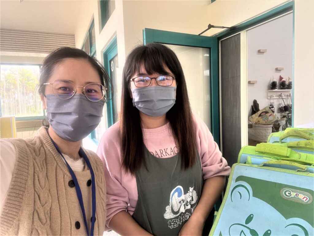 ▲南投就業中心就服員關懷婦女職場再就業情形。（中彰投分署提供）