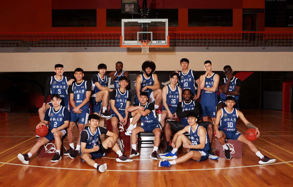 TEAM UA世新男籃力求隊史最佳、爭取團隊與個人榮譽，豪取首座冠軍獎盃！