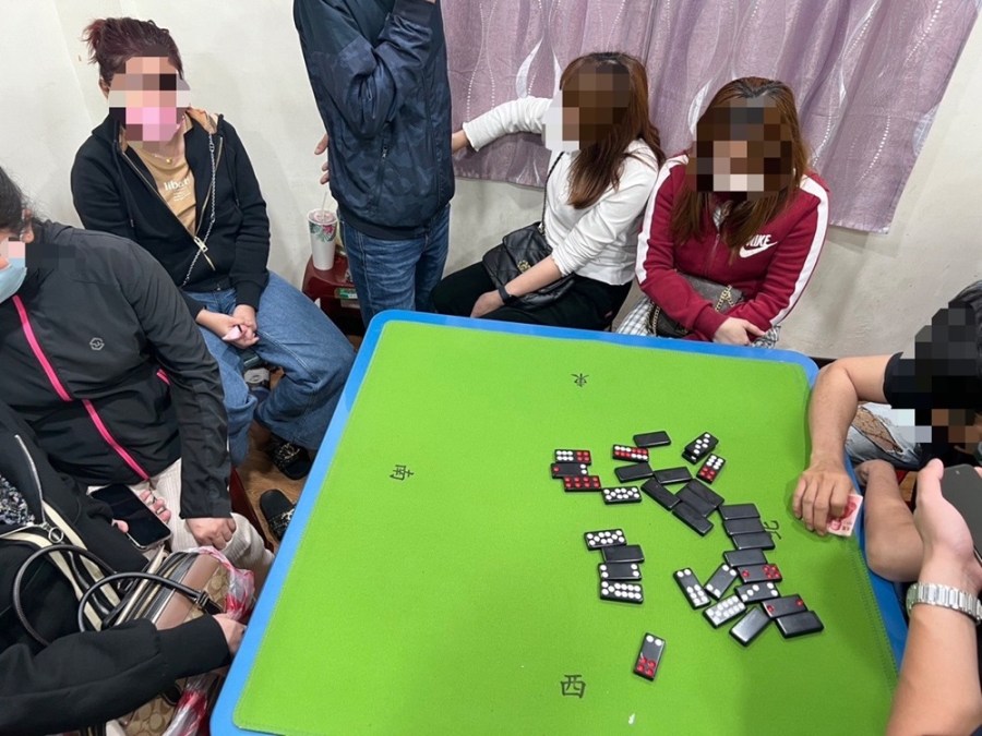 外籍移工或新住民聚賭解鄉愁 破天九牌職業賭場逮11人 182 cnews204240321a08