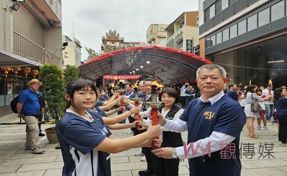 嘉義市運動會聖火引燃     城隍廟前起跑傳遞