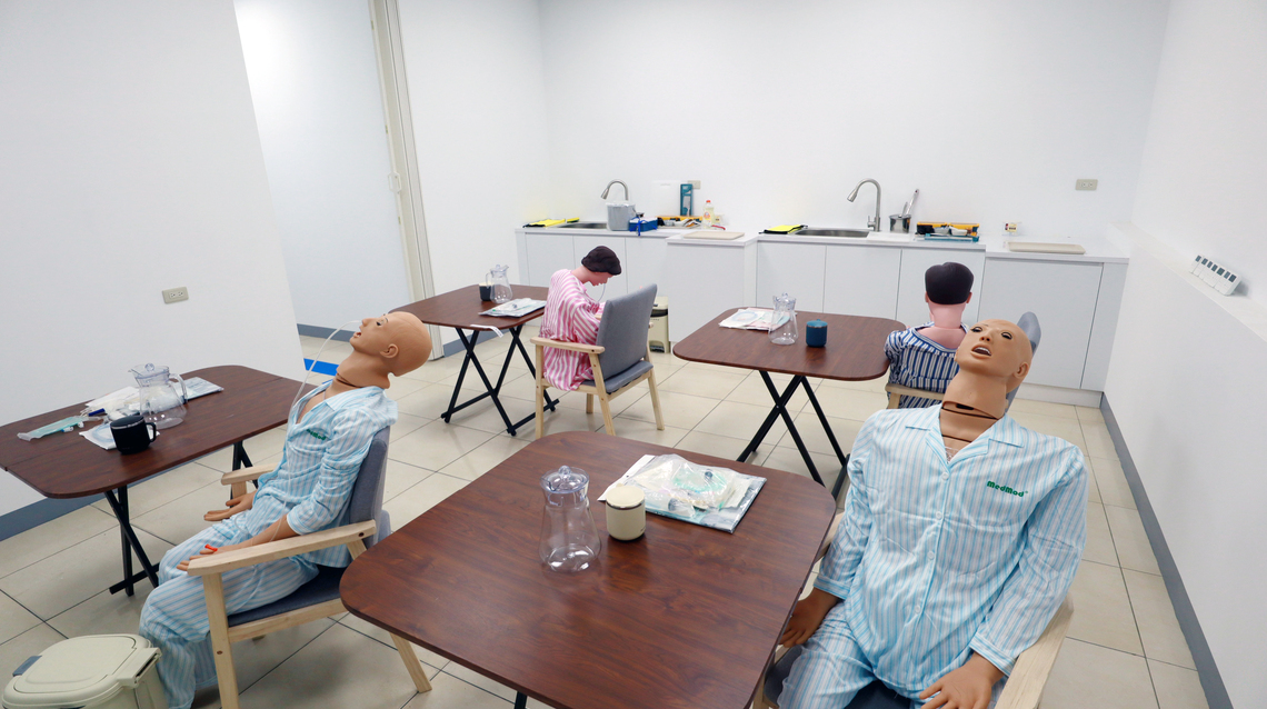 漾新聞|長照AI智慧化 立志中學攜手中華國際全方位照護學會 打造南臺灣長照人才培訓基地