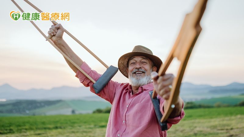 首創胸部X光結合AI 快速篩檢骨質疏鬆