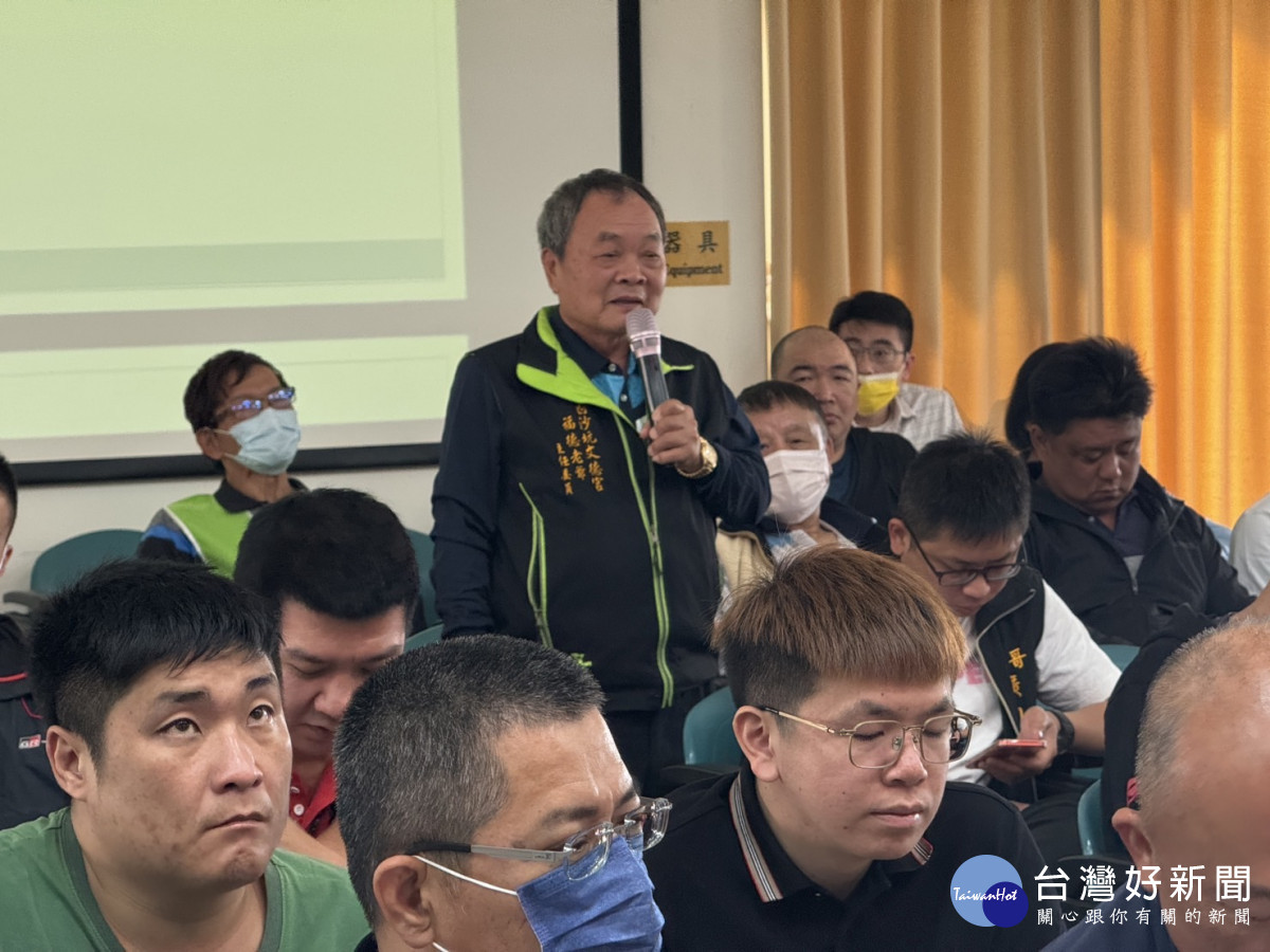 彰化警分局召開「優質宮廟文化-行動公約」遶境協調會,共有40個宮廟及接轎團體參與。圖/彰化縣警局提供