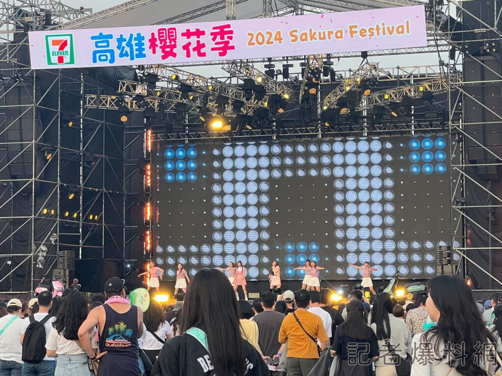 ▲卡司熱力開唱。（圖／民眾提供）