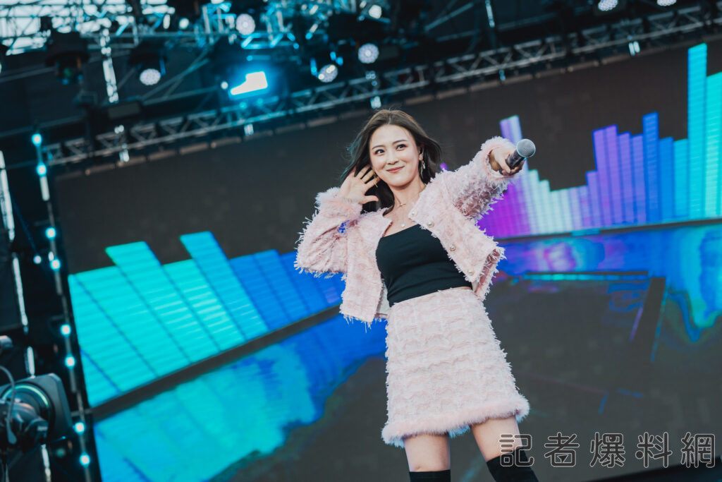▲卓文萱唱起經典歌曲「不要不要」時，台下粉絲一同與她合唱。（圖／寬寬整合行銷）