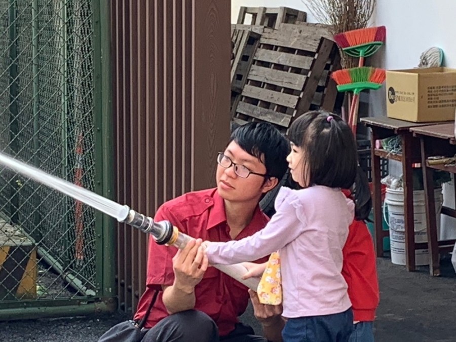 基隆消防局前進幼兒園宣導 游家懿:提高小朋友防火防災意識 162 cnews204240323a01