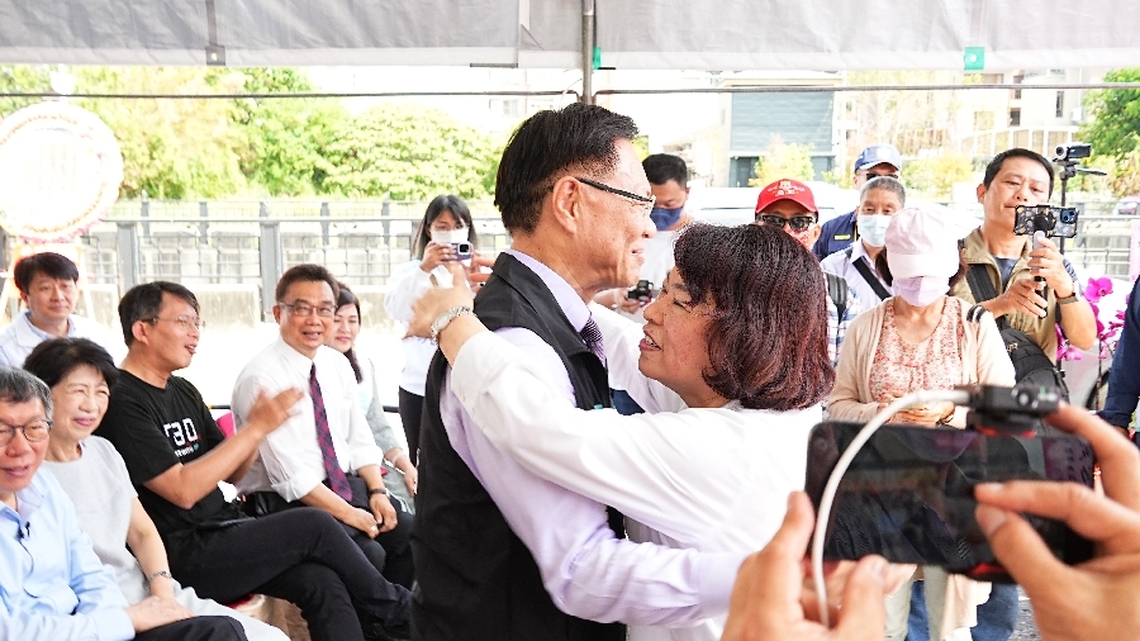 建設嘉義不分黨派 立委張啓楷嘉義服務處舉行揭牌典禮 大家一起攜手合作建設大嘉義