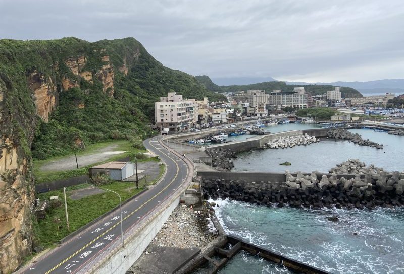 東澳野柳週末散心 漁港啖海味賞奇岩