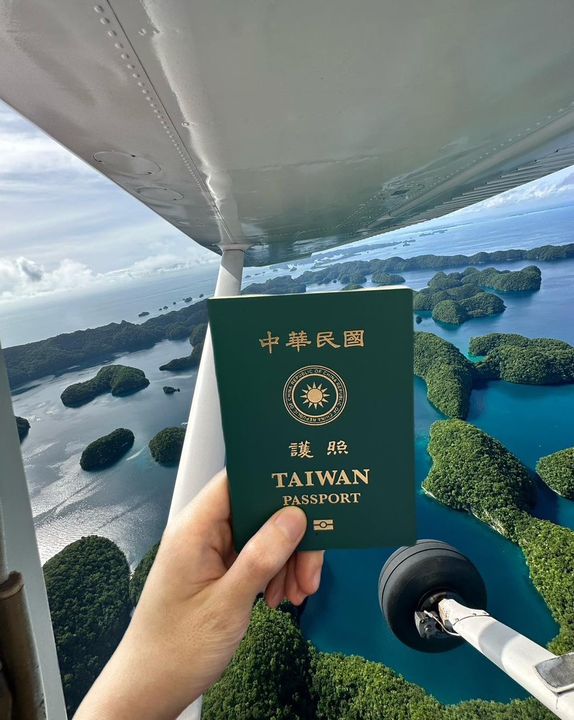 帛琉觀光局大放送!週一航班飛抵帛琉 親領250美元