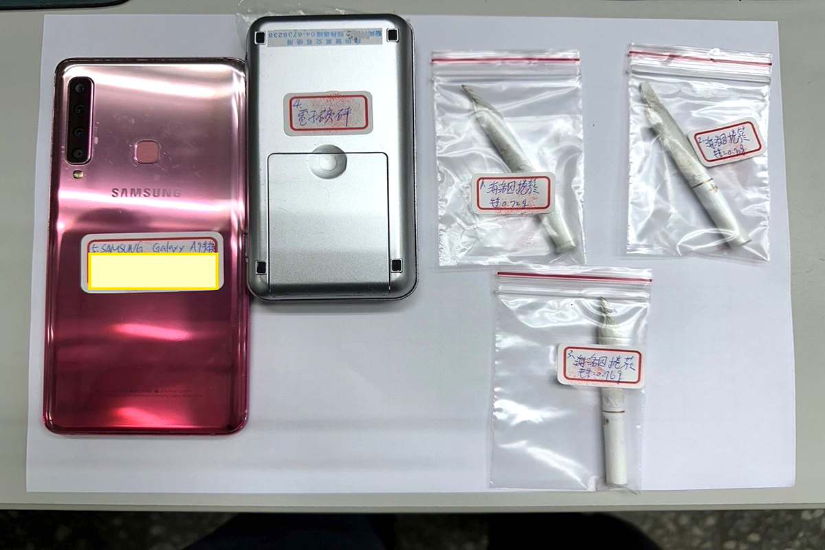 ▲高港警起獲毒品安非他命等犯罪證物。(圖/高港警提供)