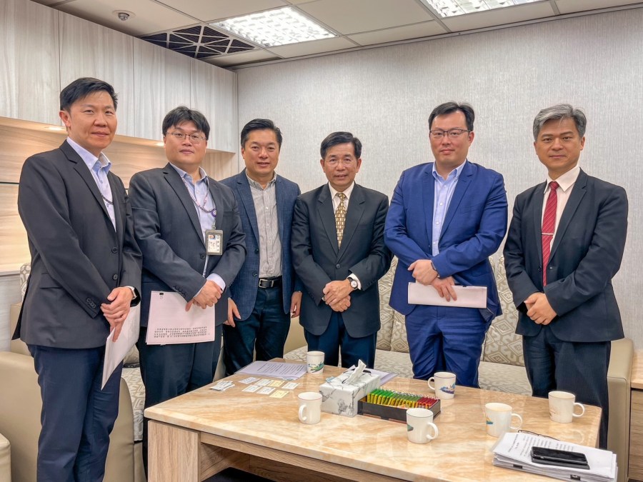 陳俊宇為「宜蘭小巨蛋」向潘文忠請命 獲正面回應交體育署研議 216 陳俊宇為「宜蘭小巨蛋」向潘文忠請命 獲正面回應交體育署研議 215