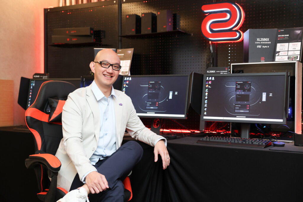 【Zowie XL-X系列】專業電競螢幕與U2無線電競滑鼠全新上市,展現產品外型與規格技術上的突破,持續為玩家們帶來更快、更高、更卓越的產品體驗
