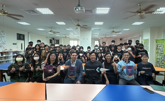 竹崎高中與美加大學簽訂姊妹校備忘錄 美加大將提供獎補助金