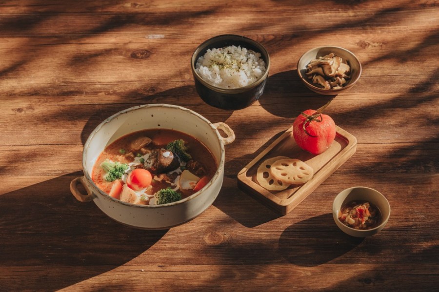 薰衣草森林召新能源車主 美妝網站購物不踩雷 富士飯店預購母親節蛋糕 潮味決愚人節饗宴 路易莎咖啡磚壓新品9折 222 cnews204240329a12