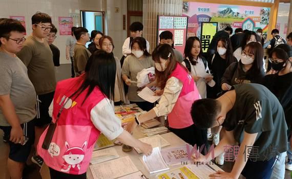 朴子就業中心329青年節快閃校園 提供職涯講座與徵才包套服務