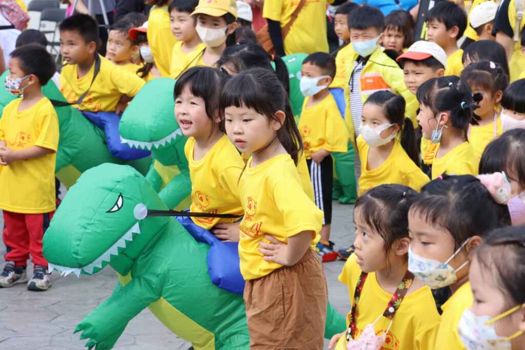 ▲小小奧林匹克幼兒健行暨親子活動，一方面響應淨零碳排活動，一方面讓大小朋友健康親子健走，希望帶給孩子歡樂悠閒的週末假期。（台南市政府提供）