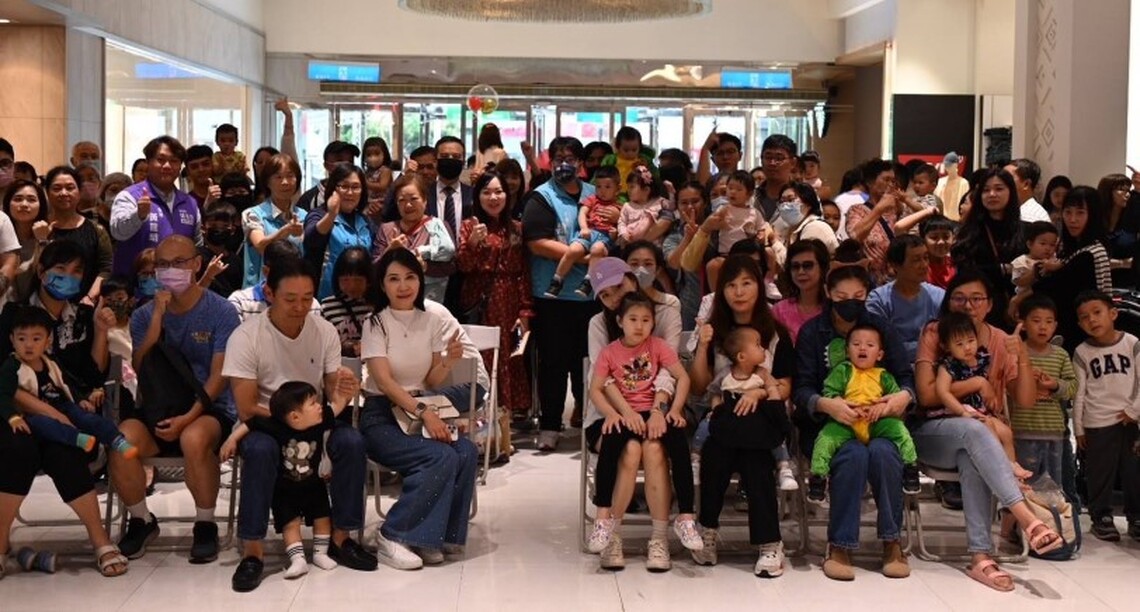 寶寶搬搬樂卡哇伊登場 萌娃變裝參加人生首場賽事