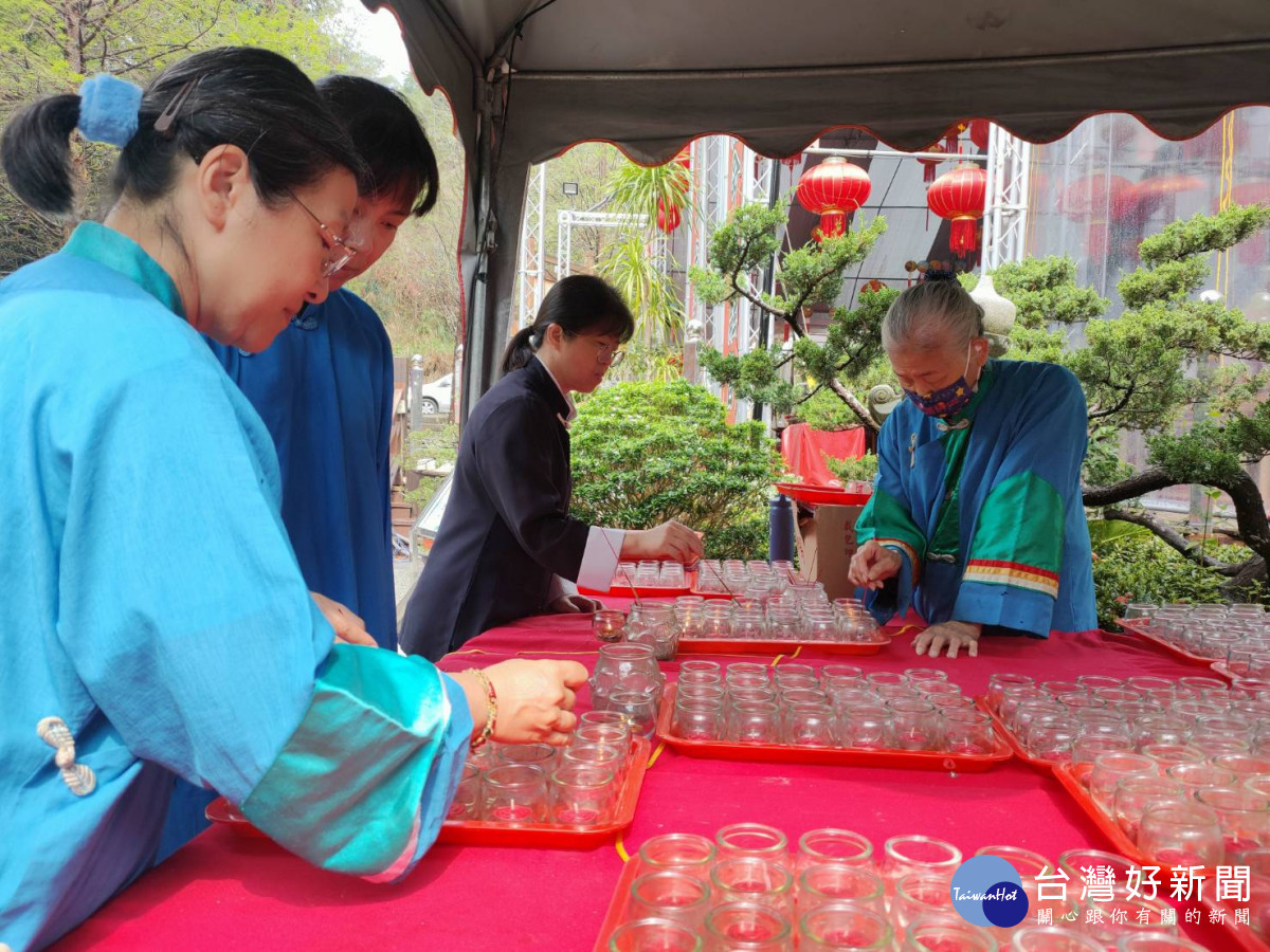 玄門真宗春季祖先超渡法會3/18-4/7開放山門,供信眾春遊祭祖、朝拜關聖帝君。圖/記者鄧富珍攝