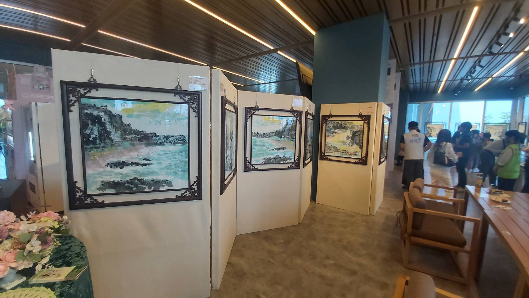▲曹慶先生公益畫展，畫展所得將全數捐助創世基金會。（圖／記者陳彥霖攝2024.04.01）