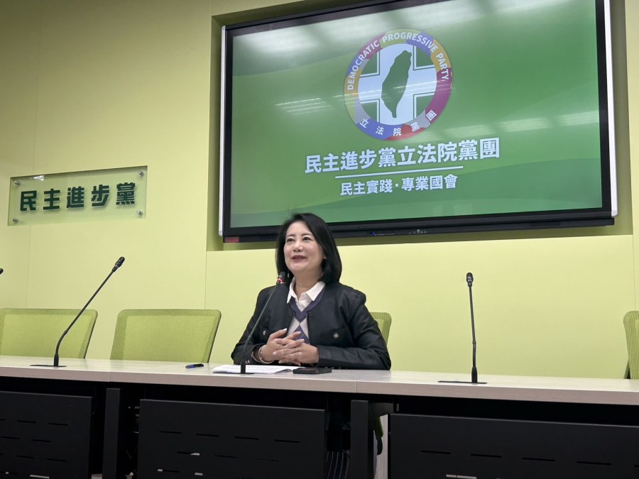 馬英九二度訪中 吳思瑤諷愚人節行程：應謹言慎行 205