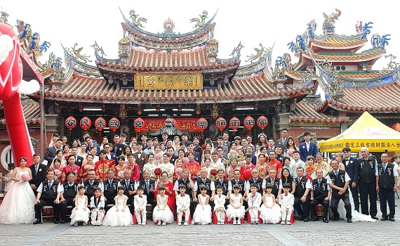 樂成宮與貝思特婚紗攜手迎接集團婚禮 神賜福氣 成就幸福