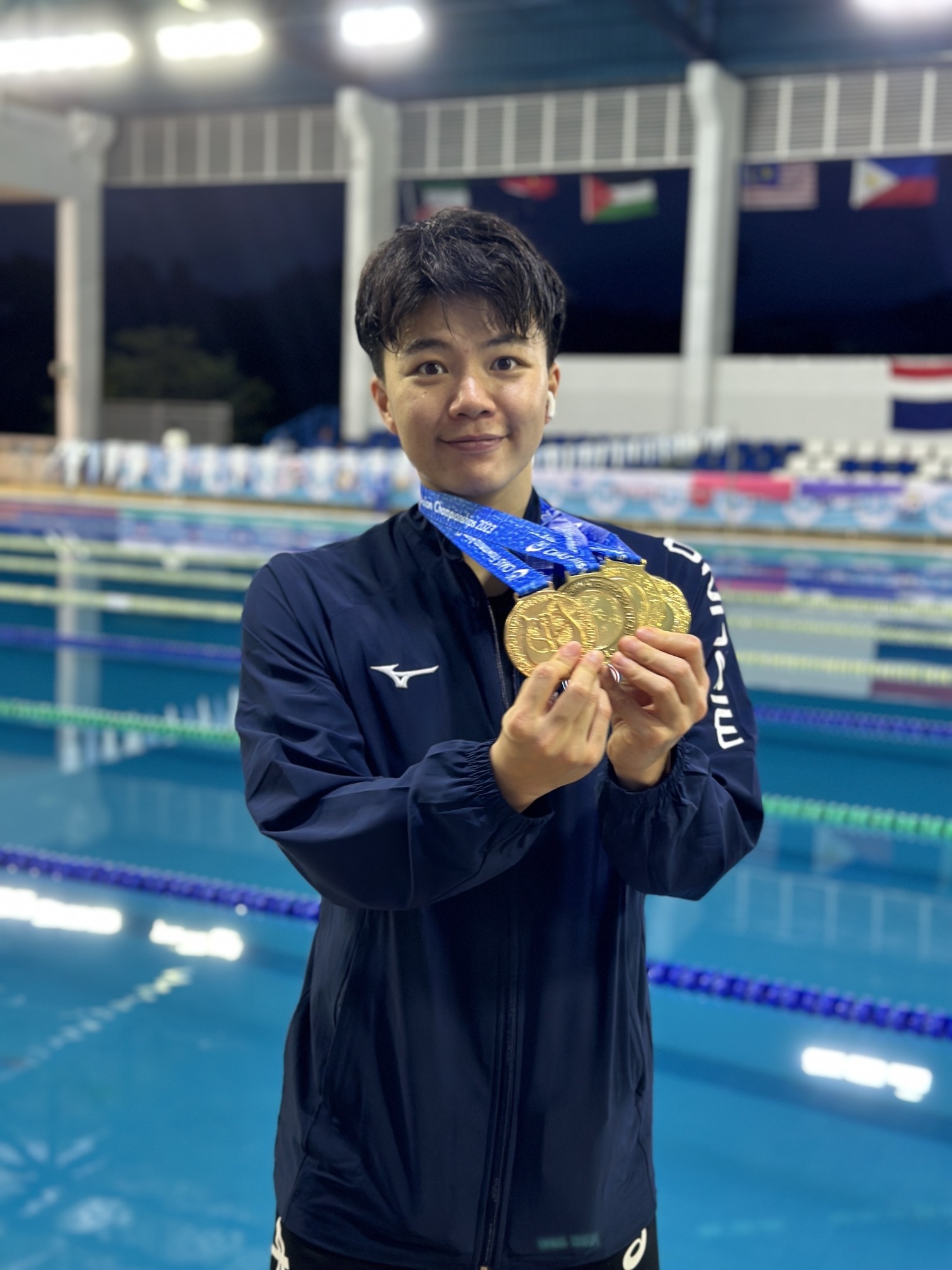 何品莉不僅是國內賽的常勝軍,也常在國際賽事中屢創佳績。 何品莉不僅是國內賽的常勝軍,也常在國際賽事中屢創佳績。
