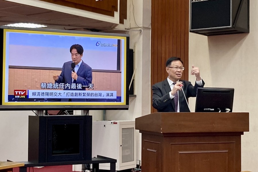 質疑蔡英文8年12萬戶社宅跳票 張啟楷當場放影片神打臉花敬群 278 質疑蔡英文8年12萬戶社宅跳票 張啟楷當場放影片神打臉花敬群 277