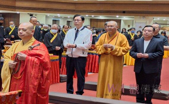 桃園圓光禪寺水陸大法會 張善政、邱奕勝參拜感謝寺方積極參與公益