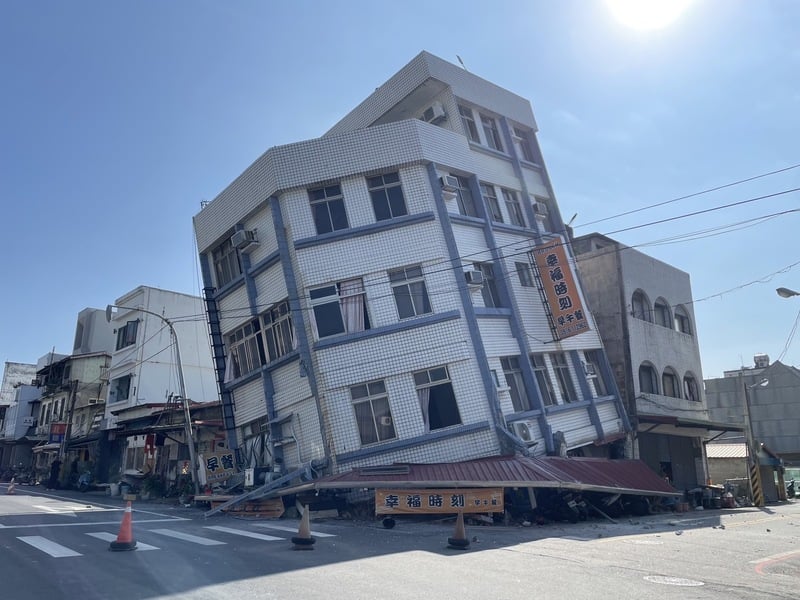 花蓮地震房屋傾倒, 國軍第二作戰區派遣兵力救災。中央社