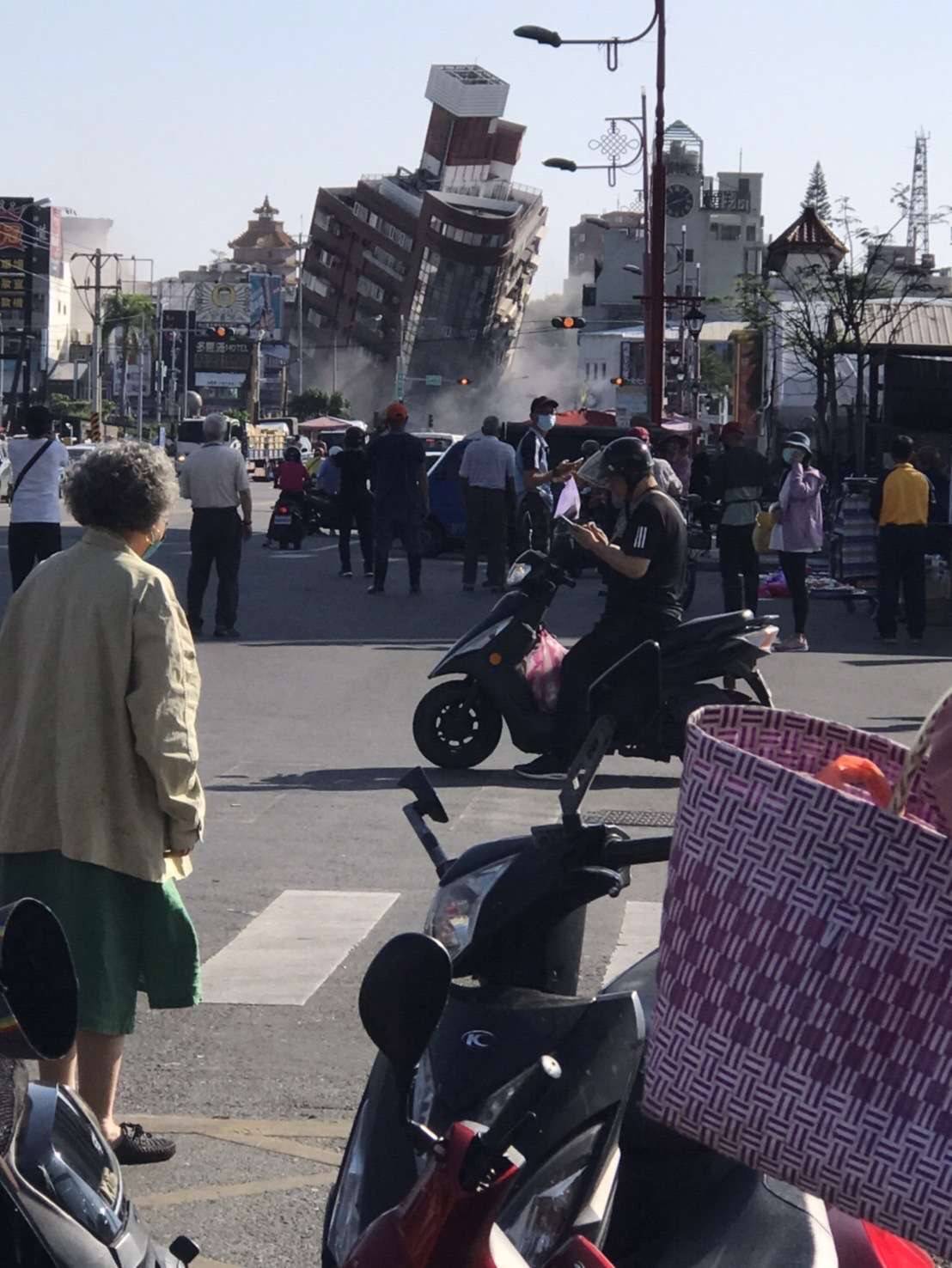 花蓮海域發生7.2規模地震 高鐵捷運停駛