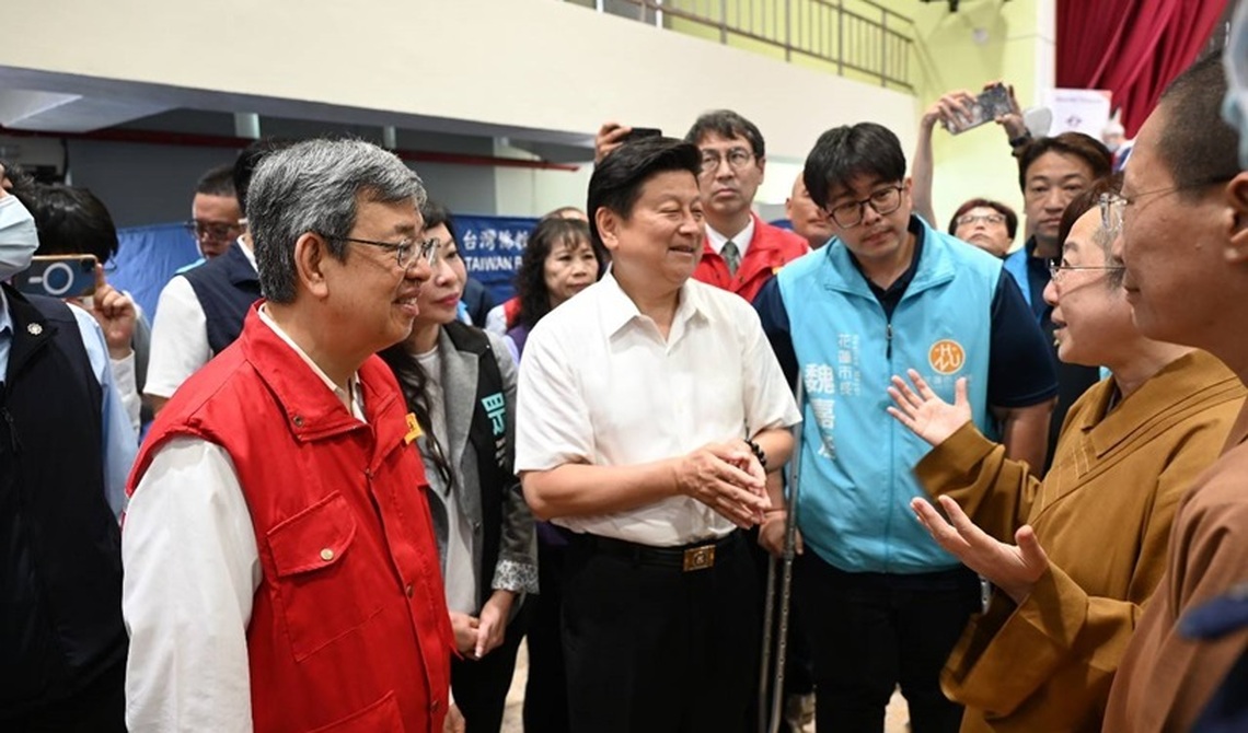 0403強震重創花蓮 魏嘉彥陪同陳建仁巡視災區