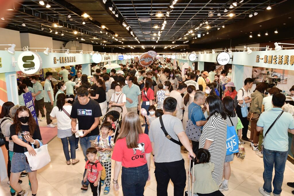 「2024統一集團生活美學館」今(4)日起至7日於高雄夢時代購物中心8F時代會館盛大登場!
