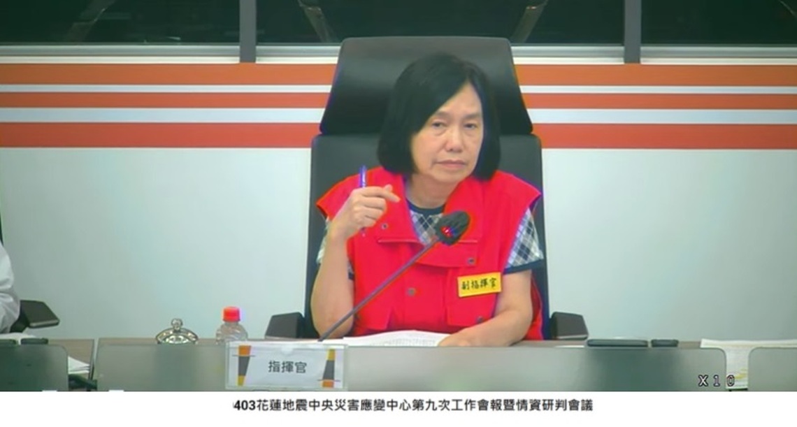 台8線天祥以西路段搶通 今早護送民眾下山