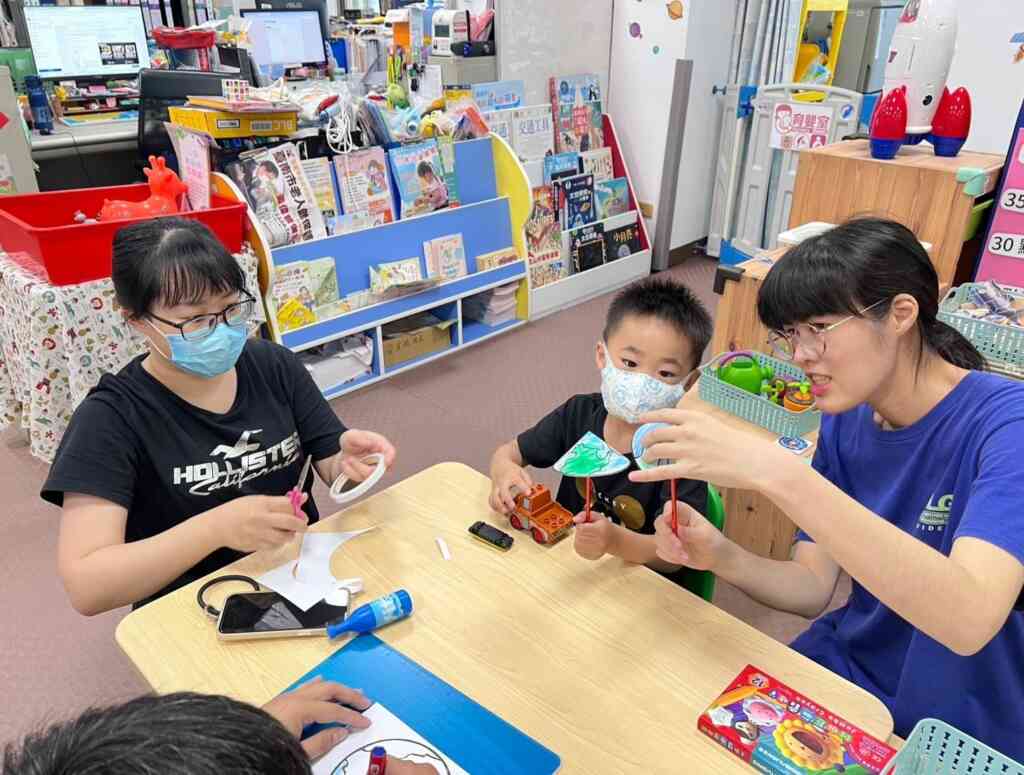 ▲社會局除倡導兒少政策，也持續建置友善托育環境，讓家長在生育、養育及教育三方面都能得到協助與支持。（臺南市政府提供）