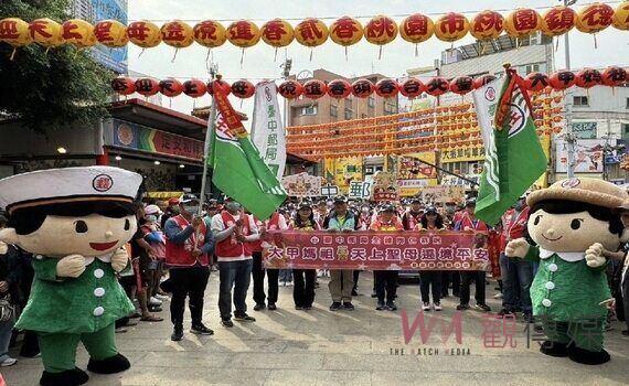 大甲媽祖觀光文化節!臺中郵局辦 「郵惜福 龍平安」祈福參拜活動