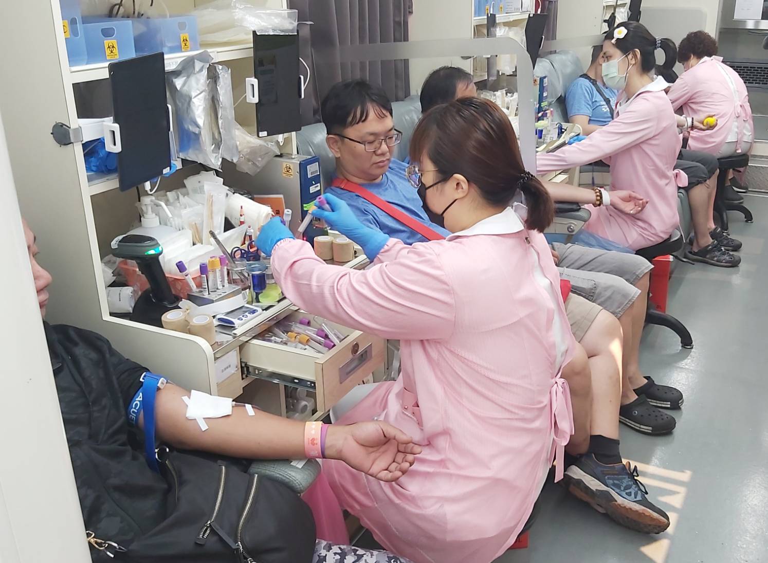 ▲台南市吳姓宗親會理事長吳志祥呼籲大家能夠發揮「捐血一袋、救人一命」。（圖／記者陳彥霖攝）