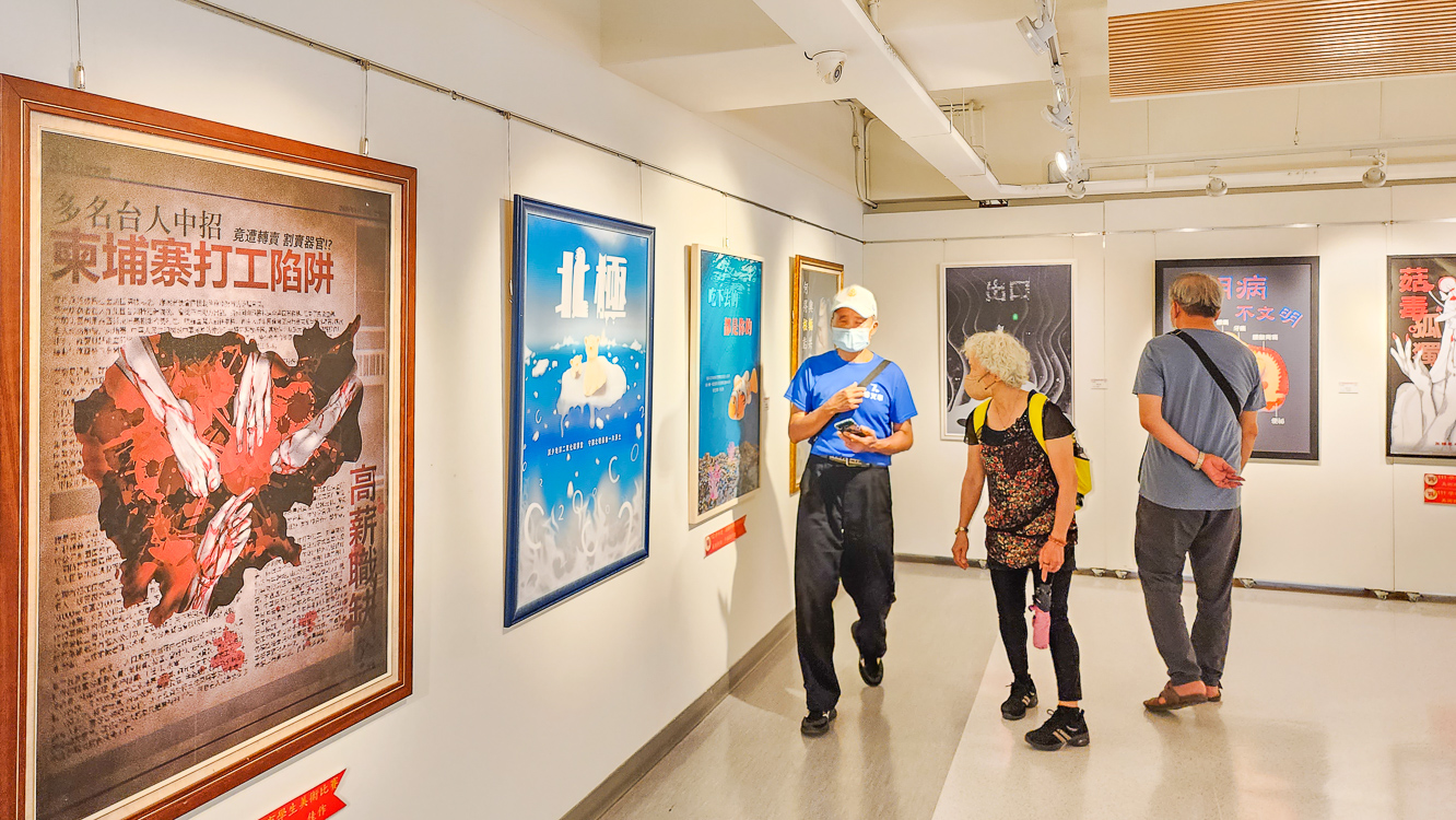 ▲參與《2024青春美展》的青年學子們，展現出旺盛的創作企圖心及炫麗耀眼的青春活力。（圖/記者黃淑貞攝）