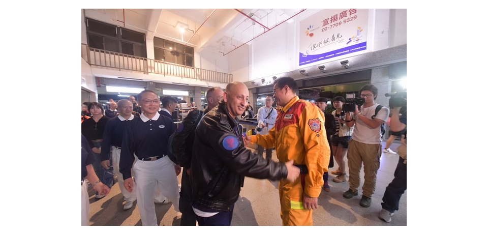 土國無人機救援隊今投入搜救失聯者 慈濟顏博文執行長帶隊親迎感恩