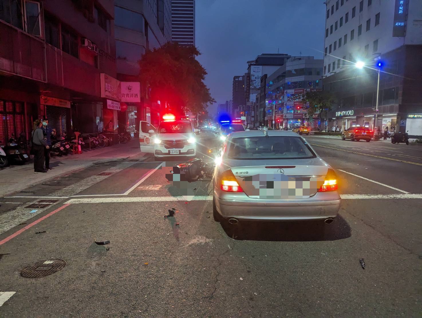 大夜班剛下班疑因精神不濟  撞向對向車道所幸無傷亡