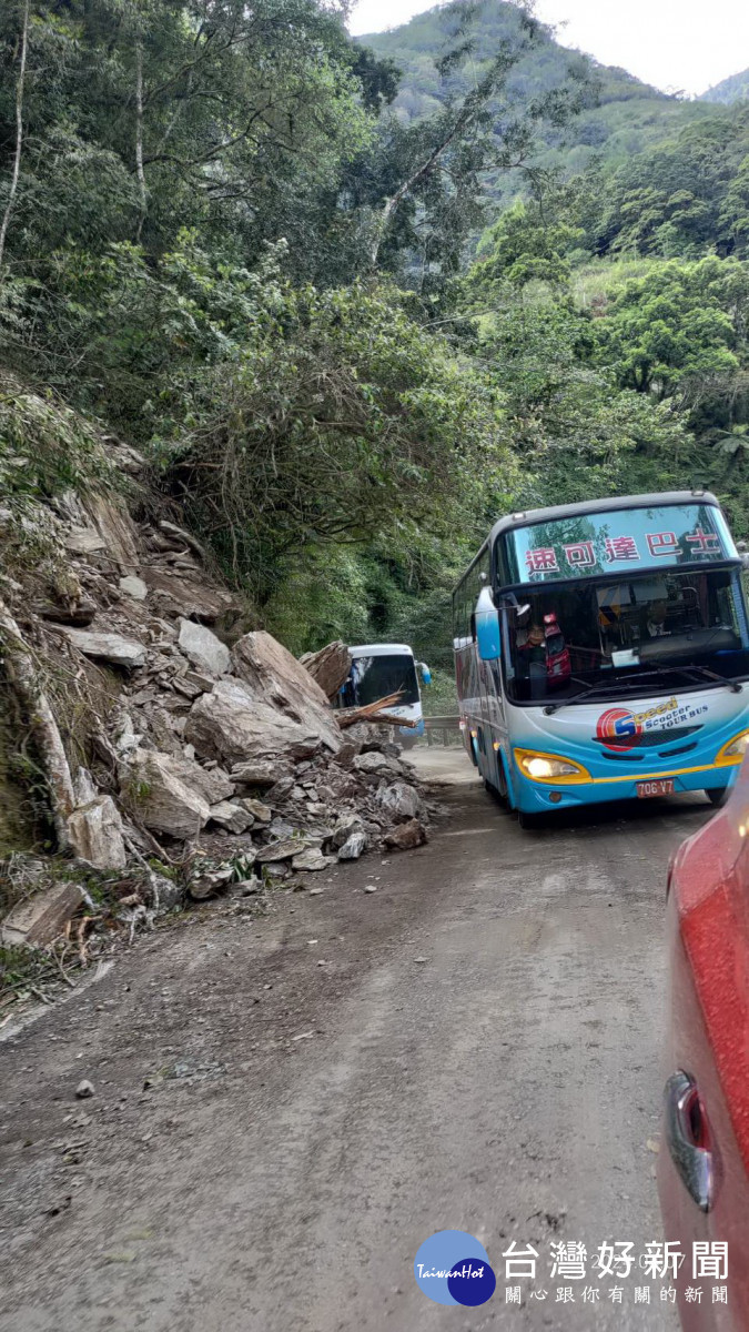 震後道路搶通。(縣府提供)